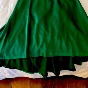 Alice and Olivia EMERALD GOWN SIZE 2